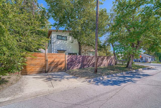 1800 E 14th ST, Austin, TX 78702