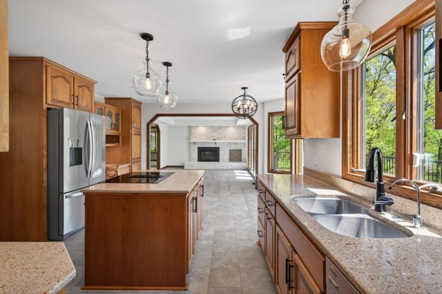 11801 Lockridge Avenue S, Hastings, MN 55033