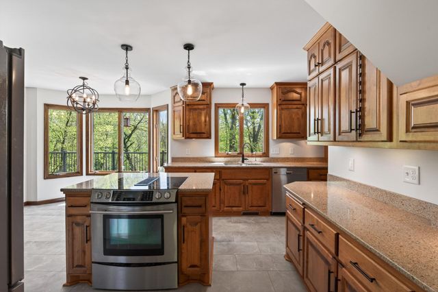 11801 Lockridge Avenue S, Hastings, MN 55033