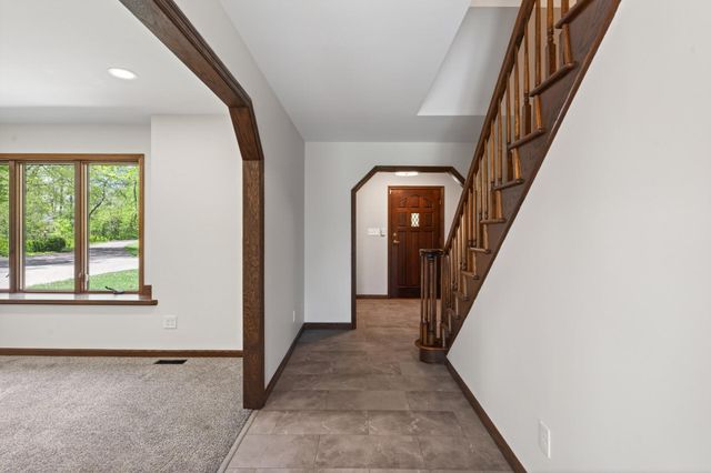 11801 Lockridge Avenue S, Hastings, MN 55033