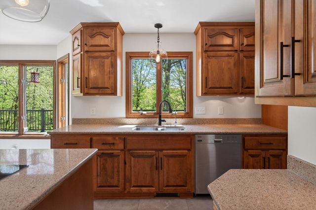 11801 Lockridge Avenue S, Hastings, MN 55033