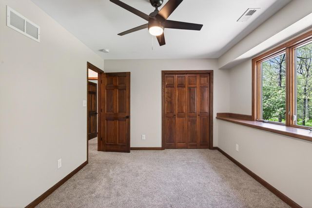 11801 Lockridge Avenue S, Hastings, MN 55033