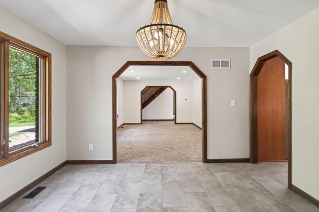 11801 Lockridge Avenue S, Hastings, MN 55033