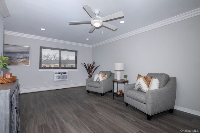 403 East Main Street 403-1A, Bay Shore, NY 11706