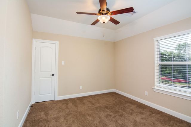 34 Canoe Bend Ct, The Woodlands, TX 77389