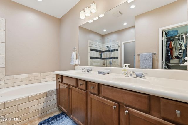 3935 E ROUGH RIDER Road 1032, Phoenix, AZ 85050