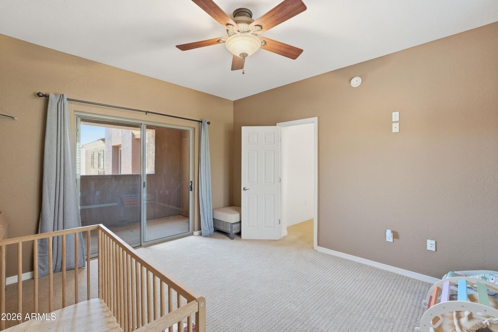 Image 13 of property listing at 3935 E ROUGH RIDER Road 1032, Phoenix, AZ 85050