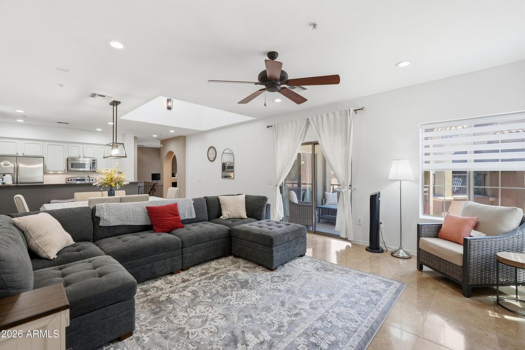 Image 4 of property listing at 3935 E ROUGH RIDER Road 1032, Phoenix, AZ 85050
