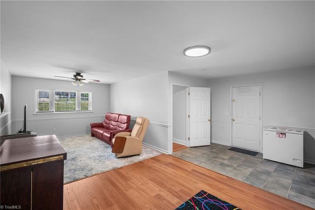 136 Central Ridge Court, Clemmons, NC 27012