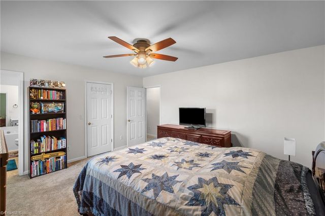 136 Central Ridge Court, Clemmons, NC 27012
