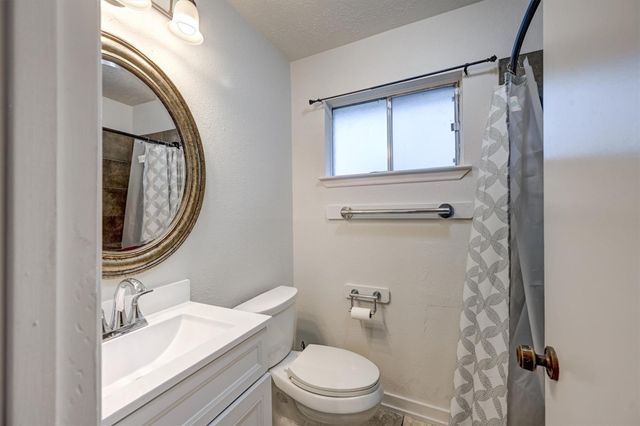 10118 Fernstone Lane, Houston, TX 77070