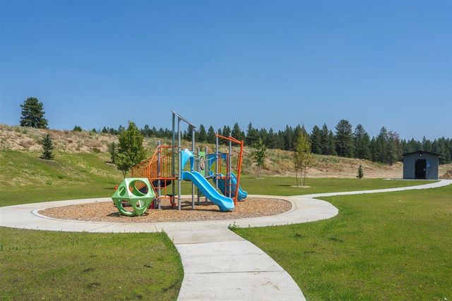 1018 E L St, Deer Park, WA 99006