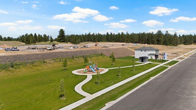 1018 E L St, Deer Park, WA 99006