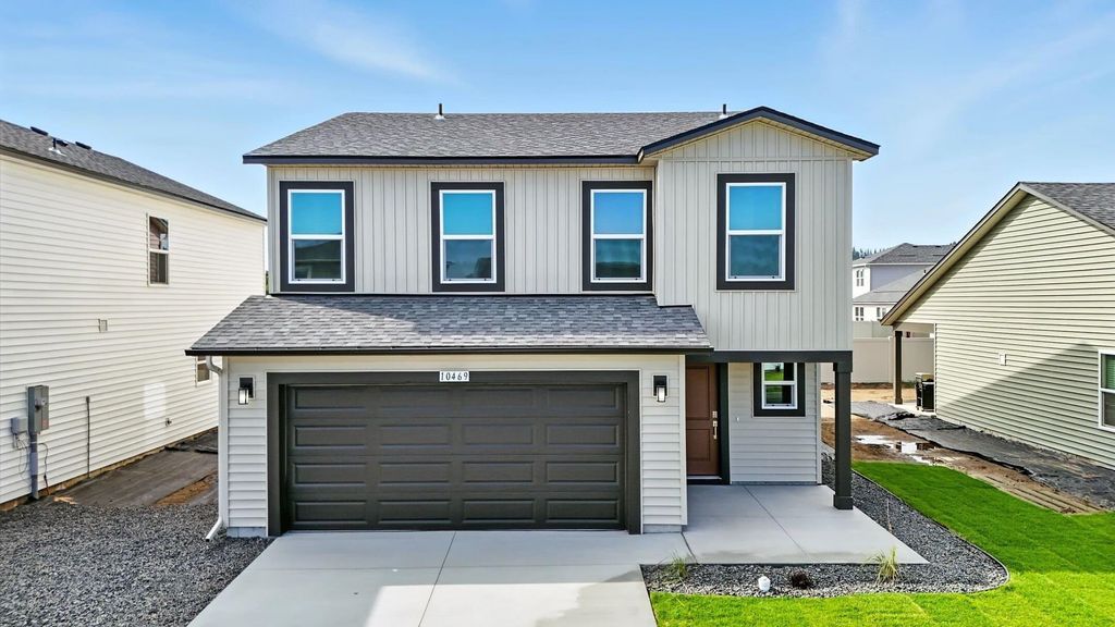 1018 E L St, Deer Park, WA 99006