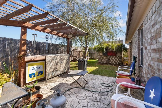 8214 Rosemary Drive, Baytown, TX 77521