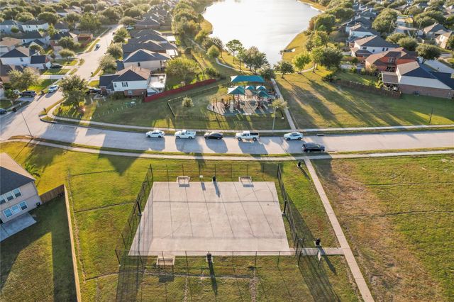 8214 Rosemary Drive, Baytown, TX 77521