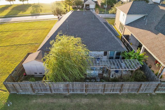 8214 Rosemary Drive, Baytown, TX 77521