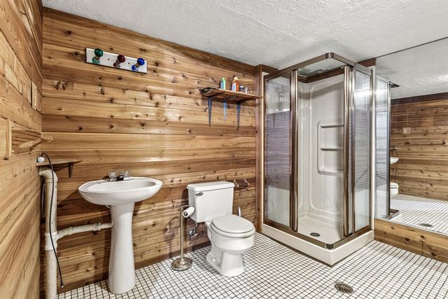 1535 Howard Avenue, Eau Claire, WI 54703
