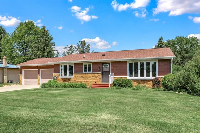 1535 Howard Avenue, Eau Claire, WI 54703