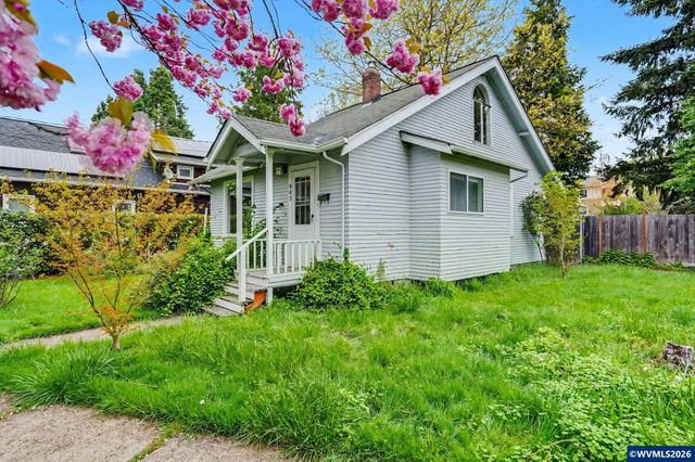 941 SW 10th St, Corvallis, OR 97333