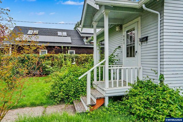 941 SW 10th St, Corvallis, OR 97333