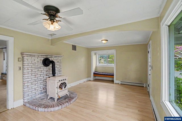 941 SW 10th St, Corvallis, OR 97333