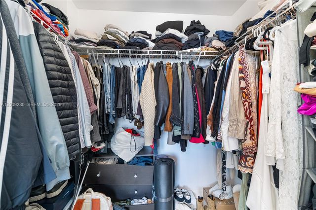 253 NE 2nd St 3104, Miami, FL 33132