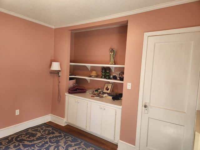 138 Lakehurst Ave, Weymouth, MA 02189