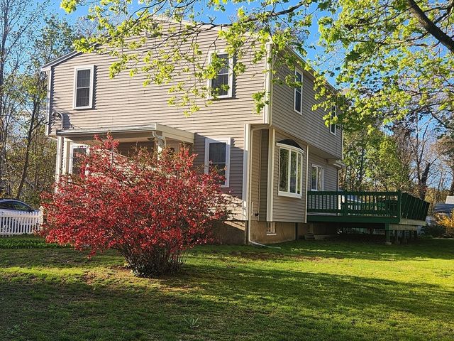 138 Lakehurst Ave, Weymouth, MA 02189
