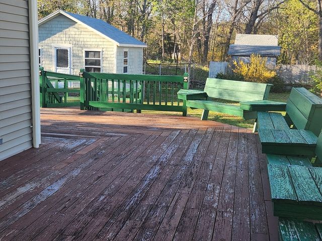 138 Lakehurst Ave, Weymouth, MA 02189