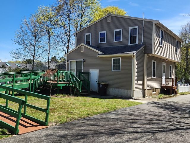 138 Lakehurst Ave, Weymouth, MA 02189