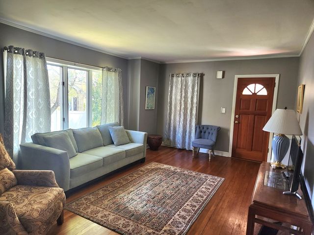 138 Lakehurst Ave, Weymouth, MA 02189