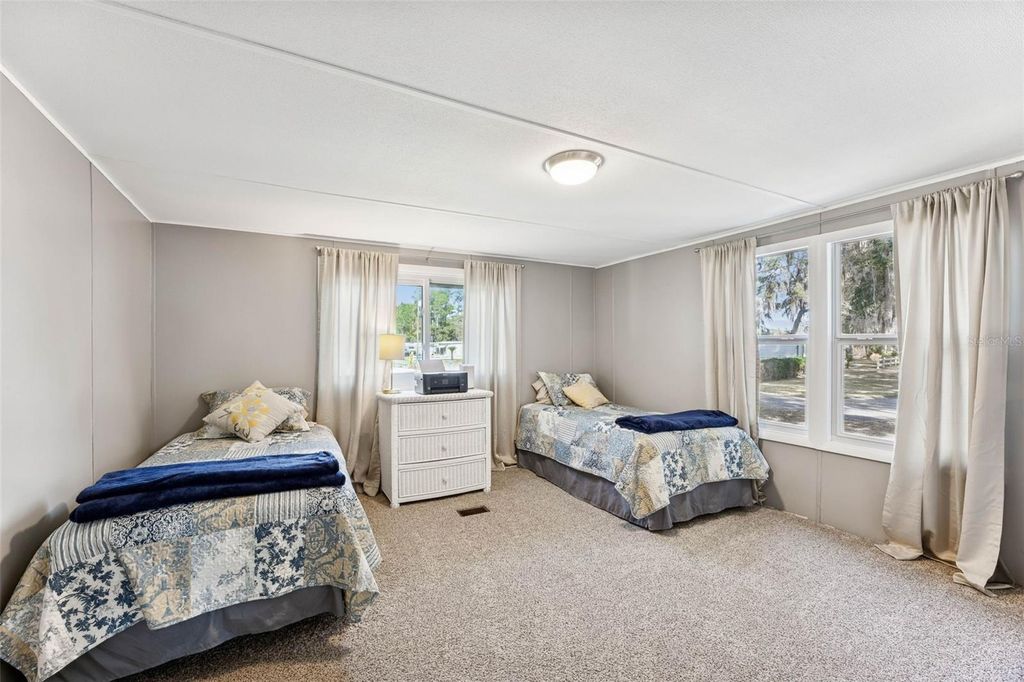 Image 26 of property listing at 111 FAIRWAY LANE, Crescent City, FL 32112