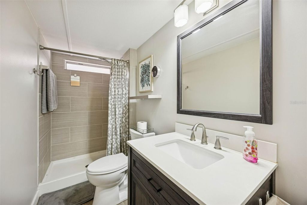 Image 31 of property listing at 111 FAIRWAY LANE, Crescent City, FL 32112