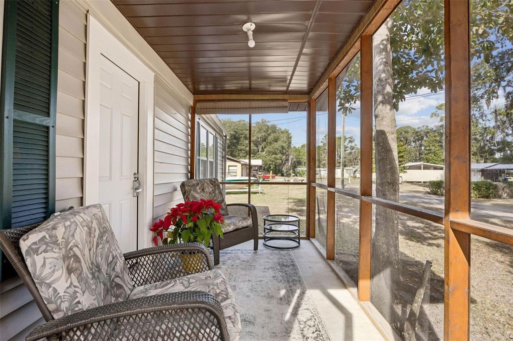 Image 32 of property listing at 111 FAIRWAY LANE, Crescent City, FL 32112