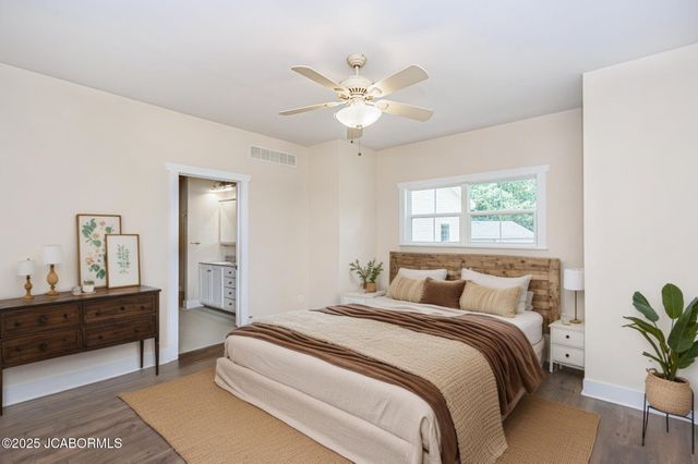 720 E BREEDLOVE DRIVE, Sturgeon, MO 65284