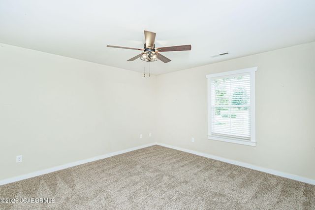 720 E BREEDLOVE DRIVE, Sturgeon, MO 65284