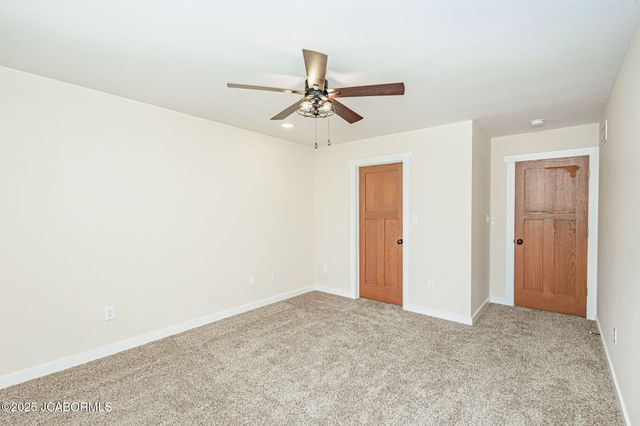 720 E BREEDLOVE DRIVE, Sturgeon, MO 65284