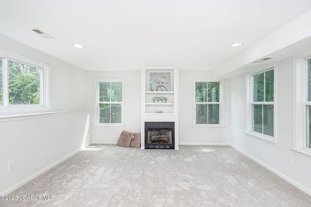 720 E BREEDLOVE DRIVE, Sturgeon, MO 65284