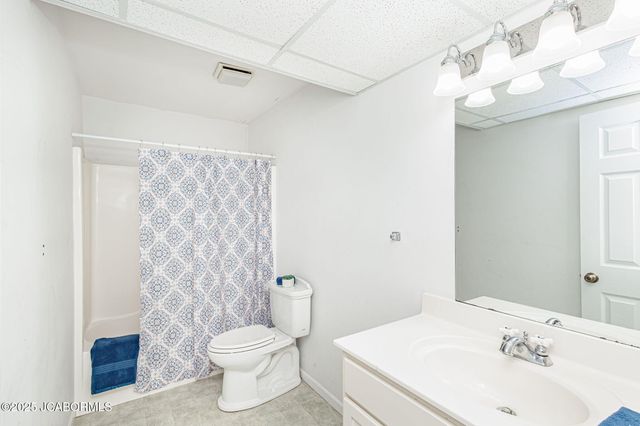 720 E BREEDLOVE DRIVE, Sturgeon, MO 65284