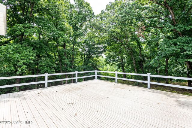 720 E BREEDLOVE DRIVE, Sturgeon, MO 65284