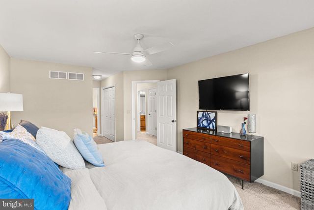 4288 EMILY DR, Harrisburg, PA 17112