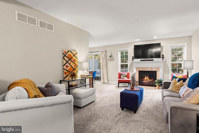 4288 EMILY DR, Harrisburg, PA 17112