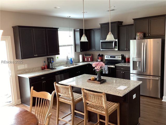 175 Wiley Rd, Hilton Head Island, SC 29926