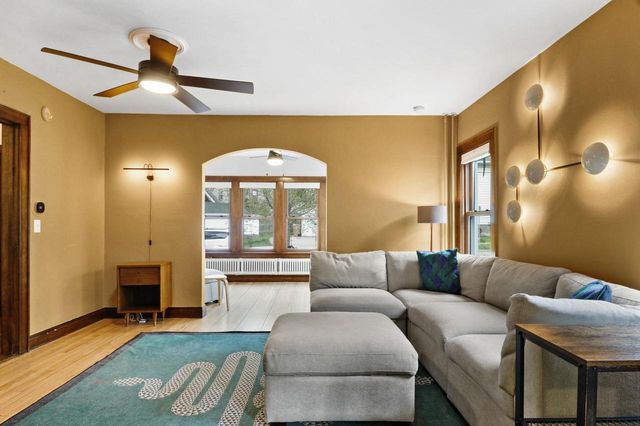 3010 Fairview Street, Madison, WI 53704