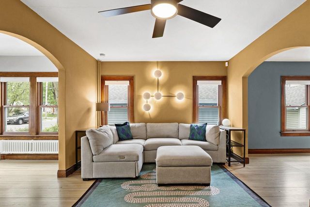 3010 Fairview Street, Madison, WI 53704