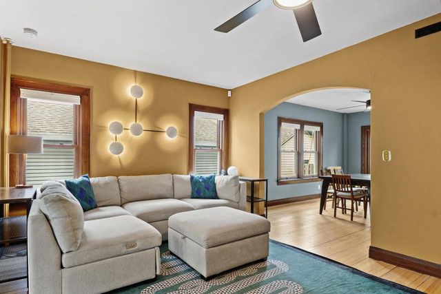 3010 Fairview Street, Madison, WI 53704