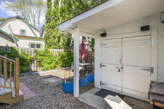 3010 Fairview Street, Madison, WI 53704
