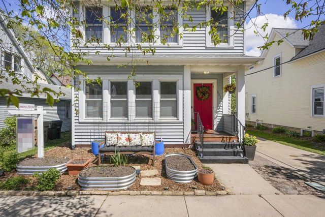 3010 Fairview Street, Madison, WI 53704