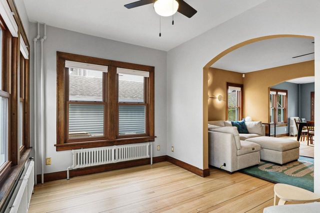 3010 Fairview Street, Madison, WI 53704
